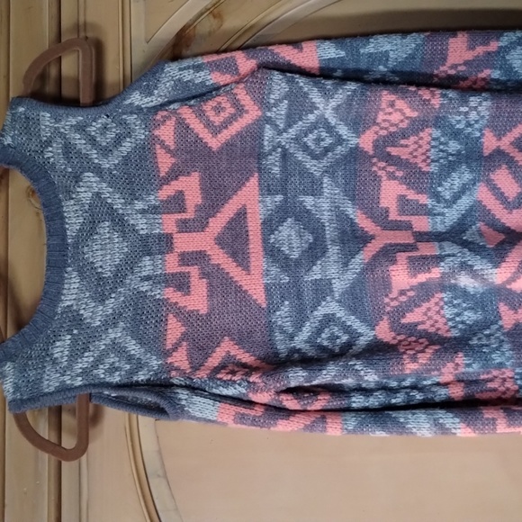 Dainty Hooligan Womens Open Shoulder Bright Peach And Gray Sweat Shirt Size M - Picture 6 of 7